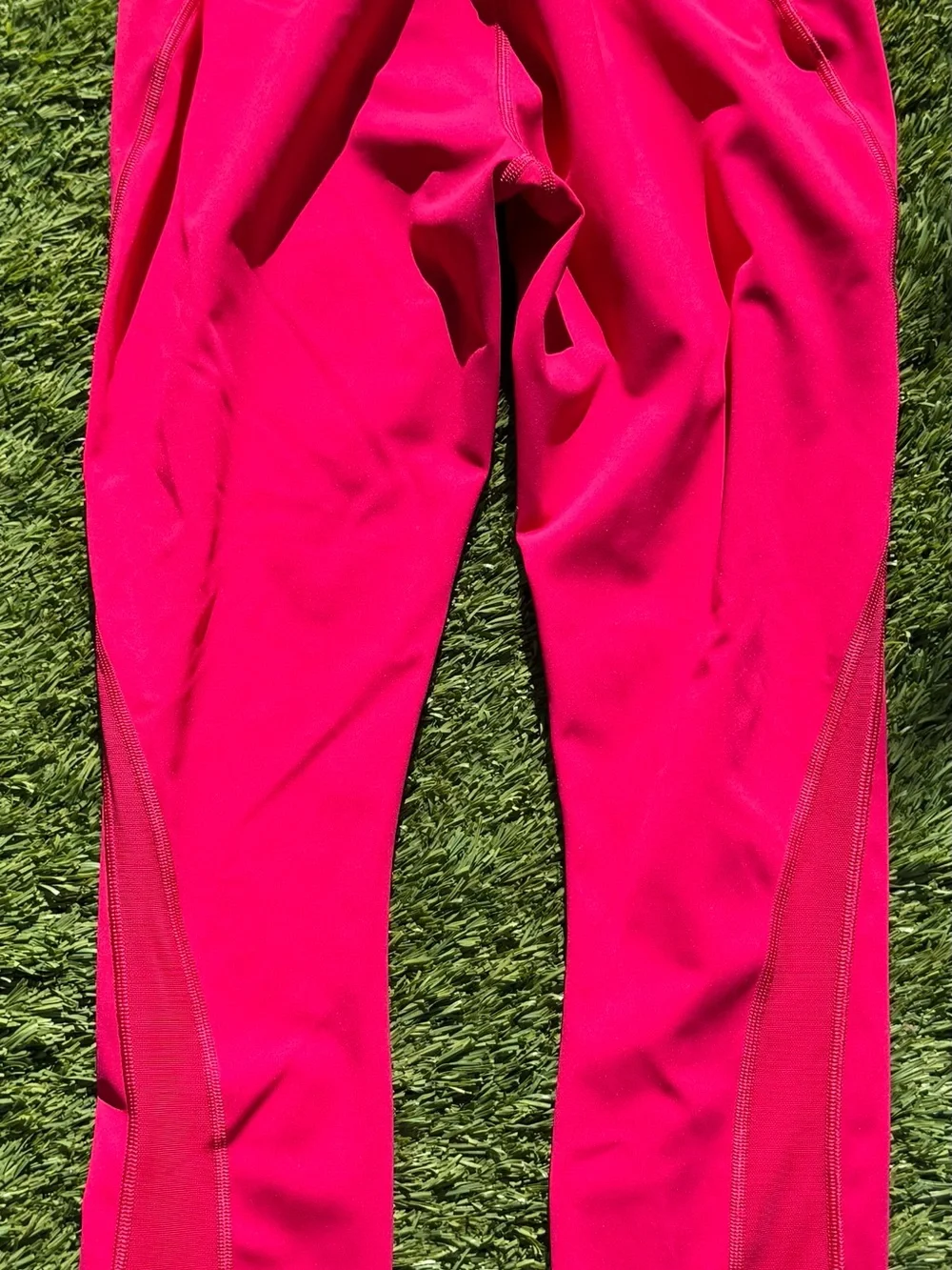 Lululemon Raspberry Leggings - Picture 2 of 6